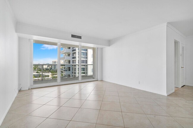 Foto del edificio - 2701 N Ocean Blvd