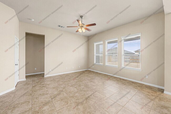 Foto del edificio - 8108 Honeysuckle