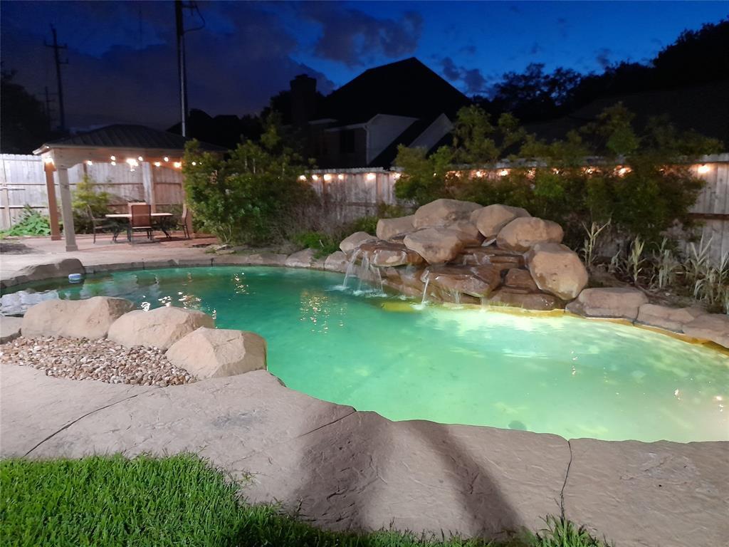 Primary Photo - 1670 Kelliwood Oaks Dr