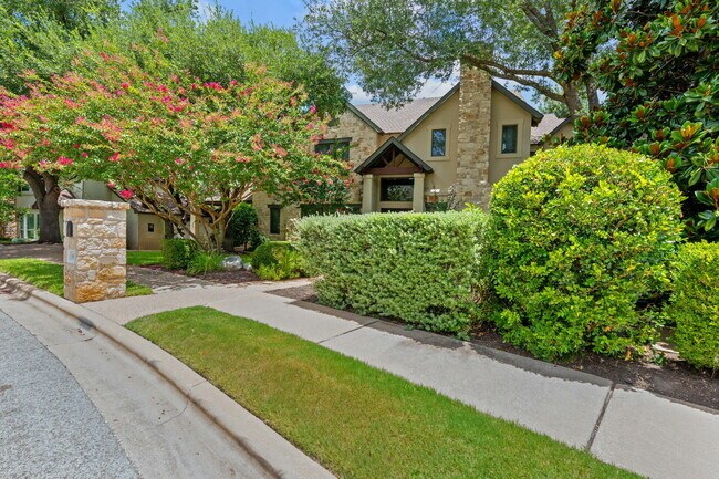 Foto del edificio - 6636 Dogwood Creek Dr