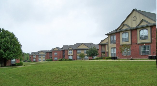 Building Photo - Burnett Place Apartments