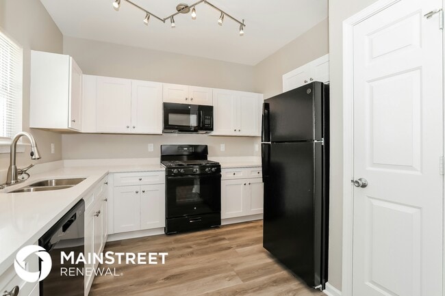 Building Photo - 4830 Tangerine Cir