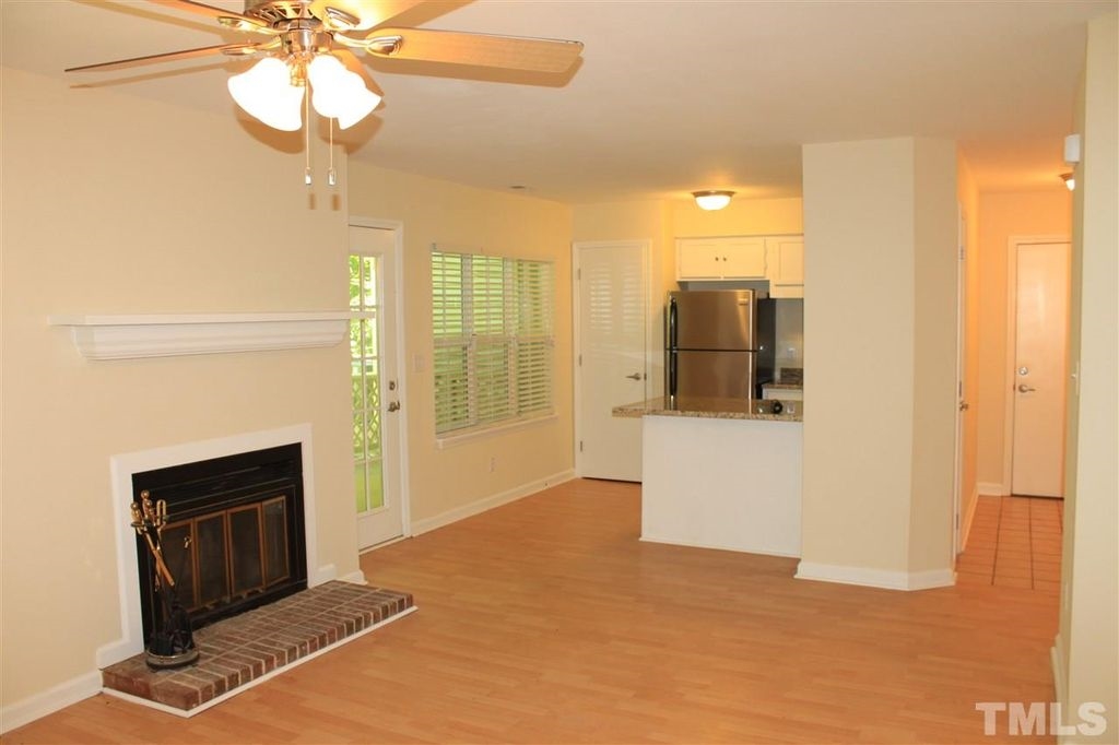 Primary Photo - 505 Gooseneck Dr