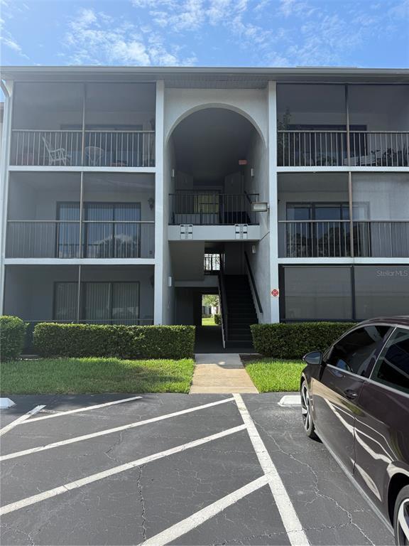Building Photo - 1223 S Pine Ridge Cir