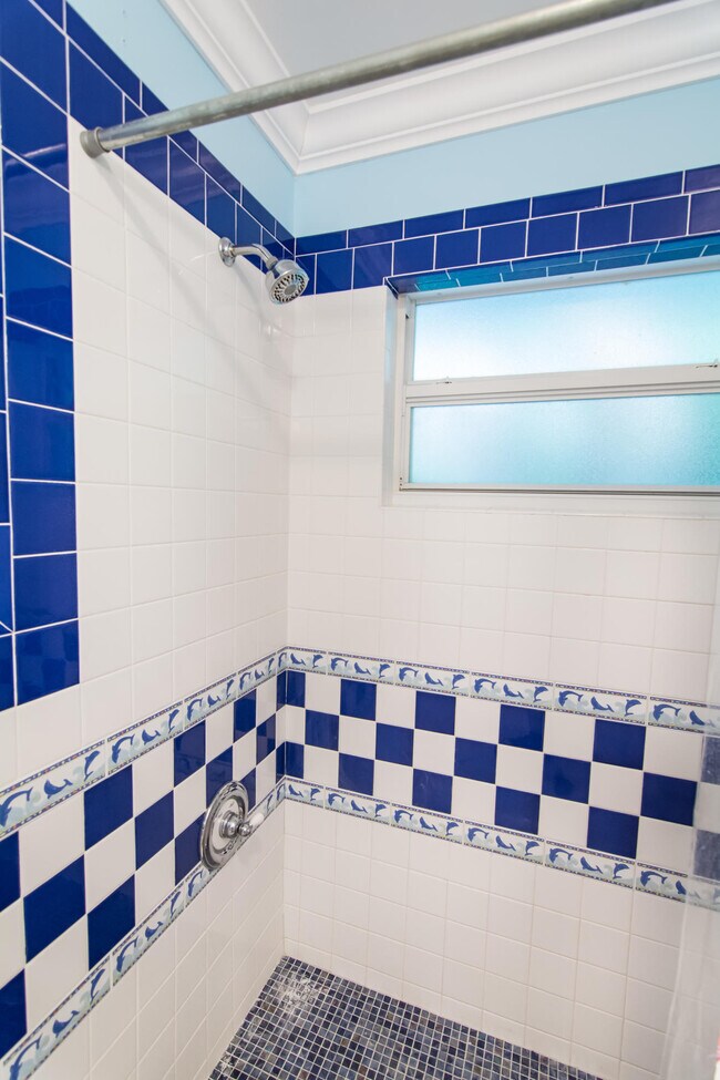 Foto del edificio - 751 Ocean Dr