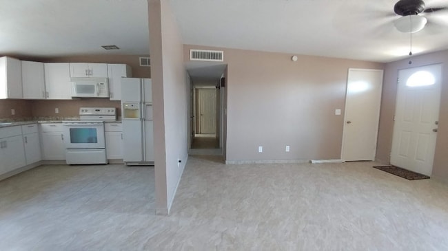 Building Photo - 3947 E Drexel Rd