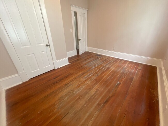 Building Photo - 2 BED | 1 BATH | STARLAND