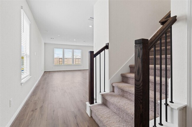 Foto del edificio - 6418 Kentfield Dr