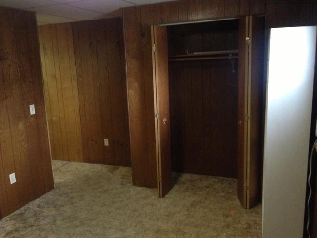Building Photo - 42 Breezy Dr