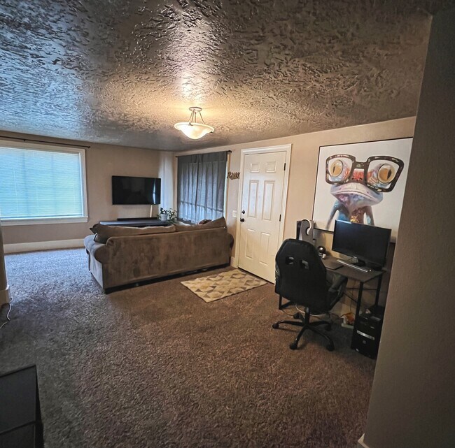Foto del edificio - 4900 W Franklin Rd