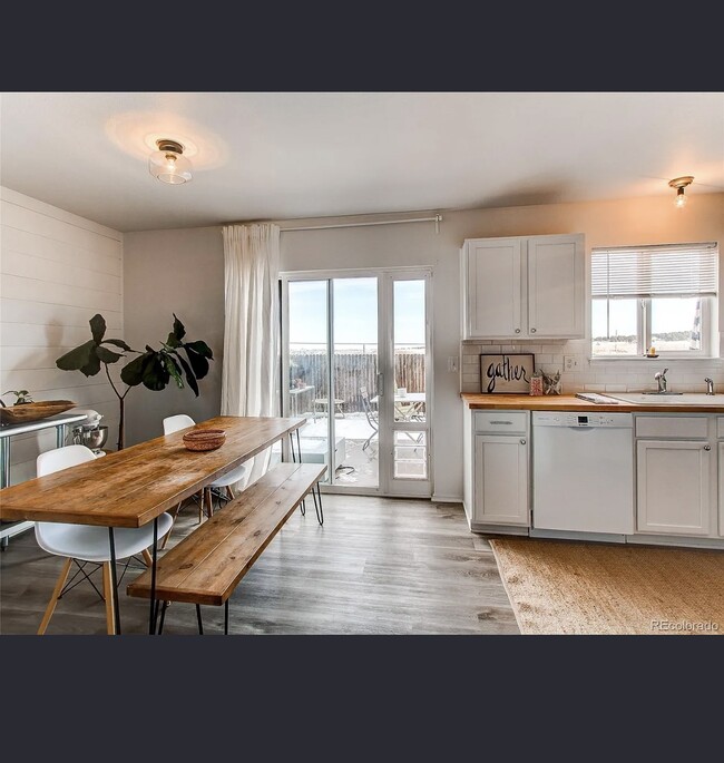 Foto del edificio - 473 N Banner St