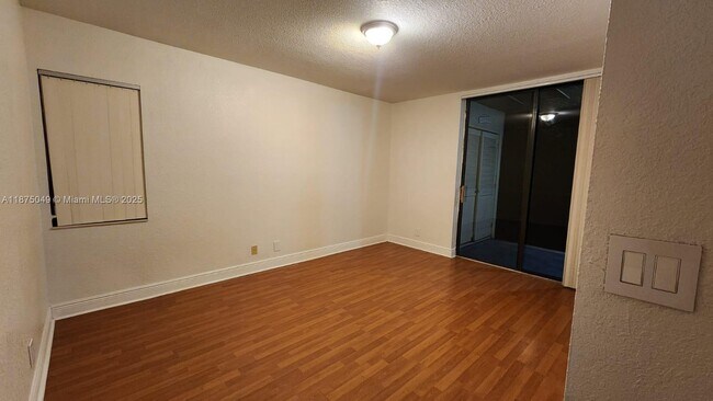 Building Photo - 3860 Coral Tree Cir