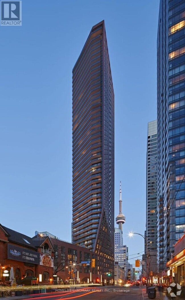 Building Photo - 99-799 John St