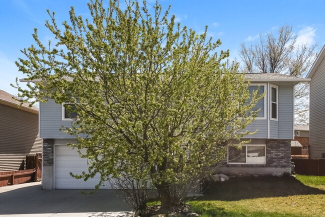 Building Photo - 4901 Banquet Ave