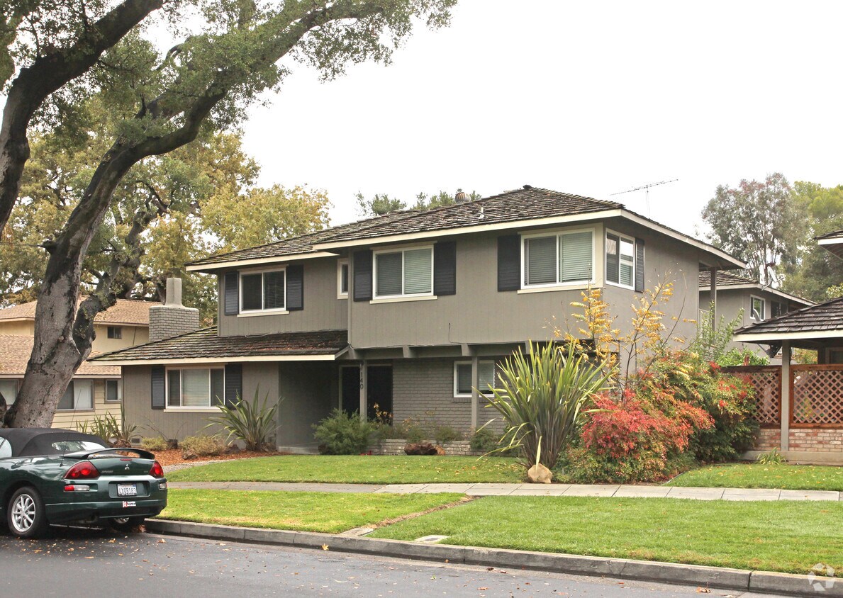 Foto principal - 140 Carlton Ave