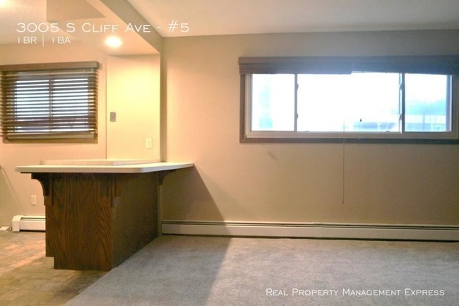 Building Photo - 1 bedroom in Sioux Falls SD 57105