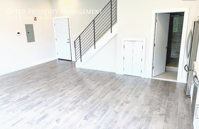 Foto del edificio - 1423 N Franklin St