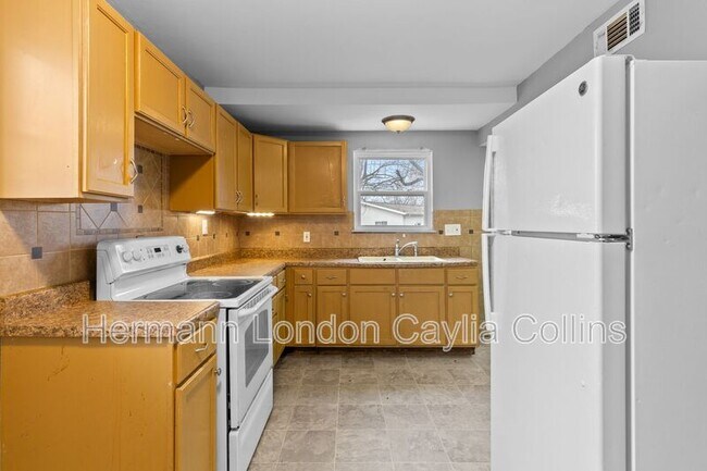 Foto del edificio - 2265 Grants Pkwy