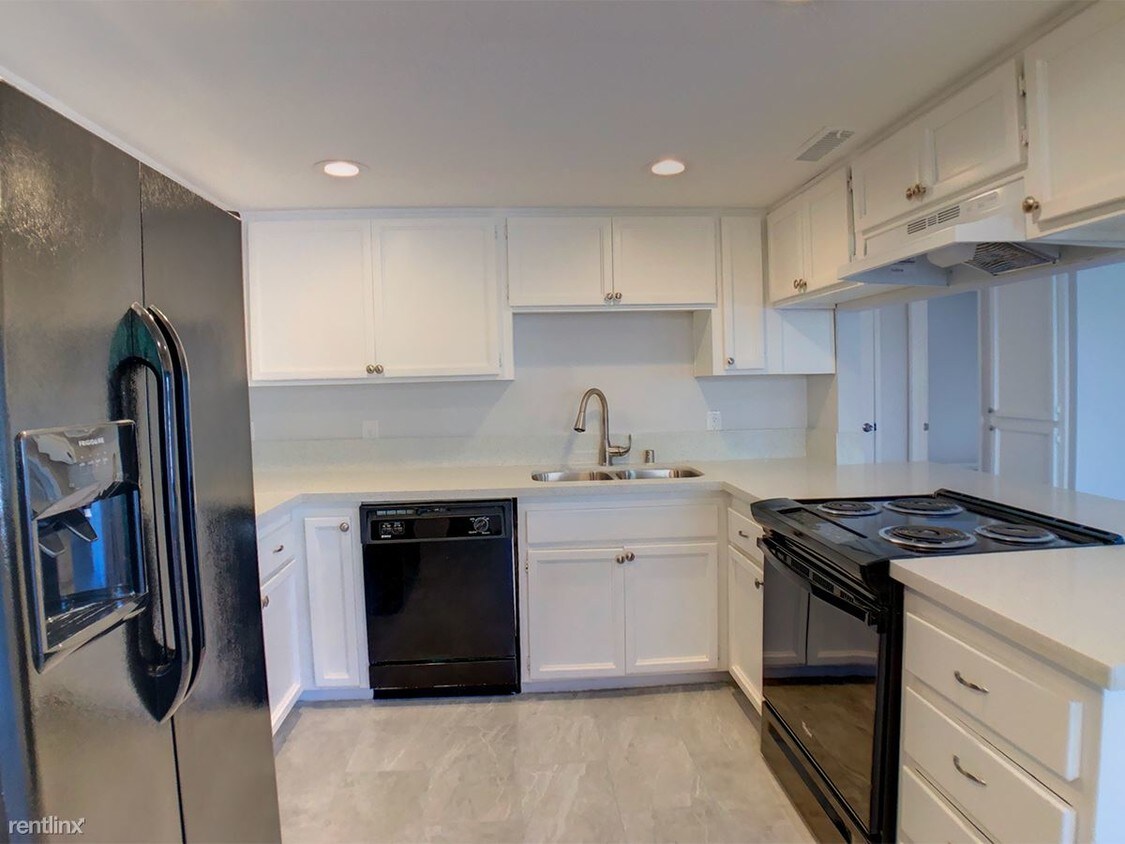 Primary Photo - 2 br, 2 bath Condo - 3709 Snorkel Cir Unit A