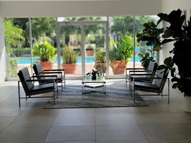 Foto del edificio - 401 Golden Isles Dr