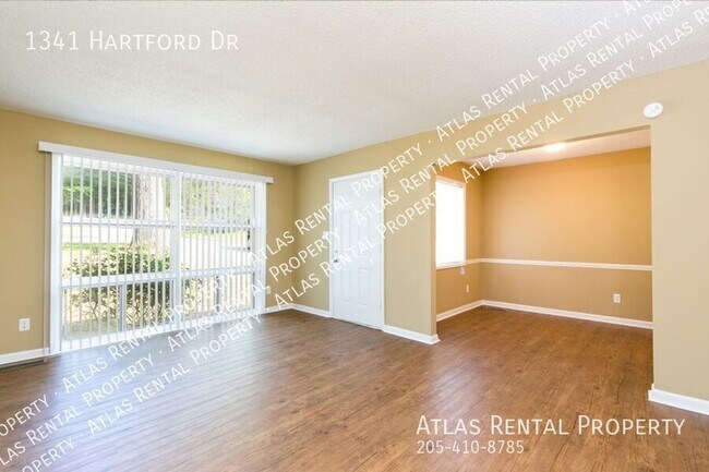 Foto del edificio - 1341 Hartford Dr