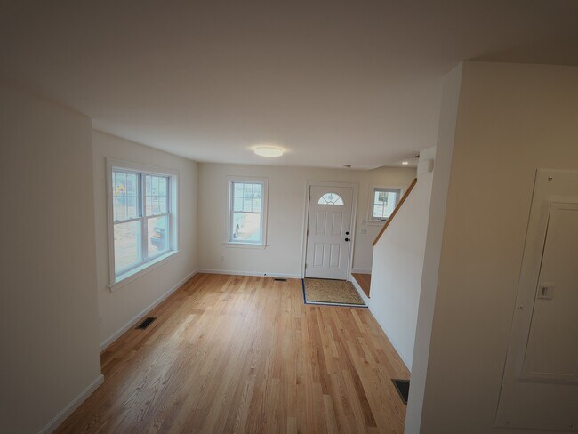 Foto del edificio - 424 E Falmouth Hwy