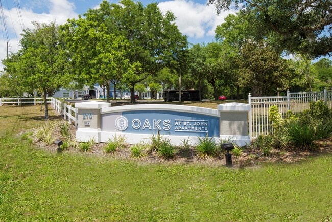 Foto del edificio - Oaks at St. John