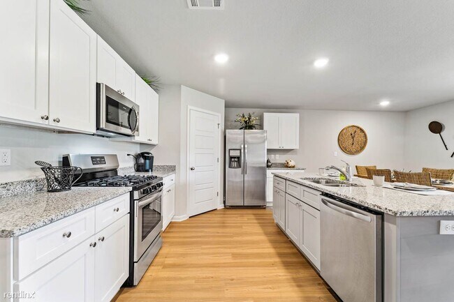 Building Photo - 4 br, 2 bath House - 11161 Elemis Drive