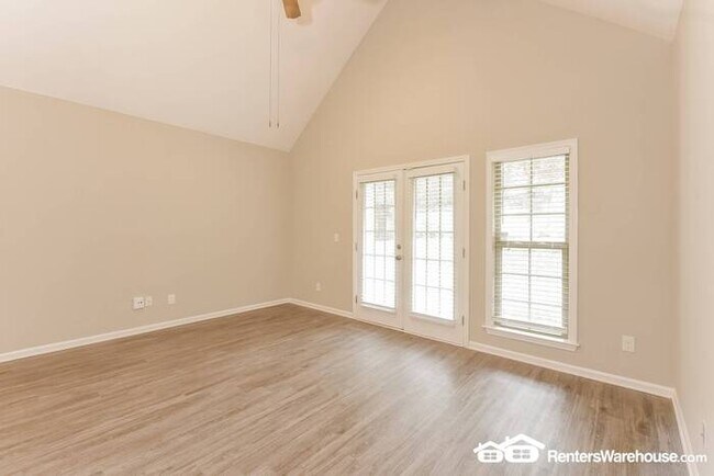 Foto del edificio - Two story Home Decatur