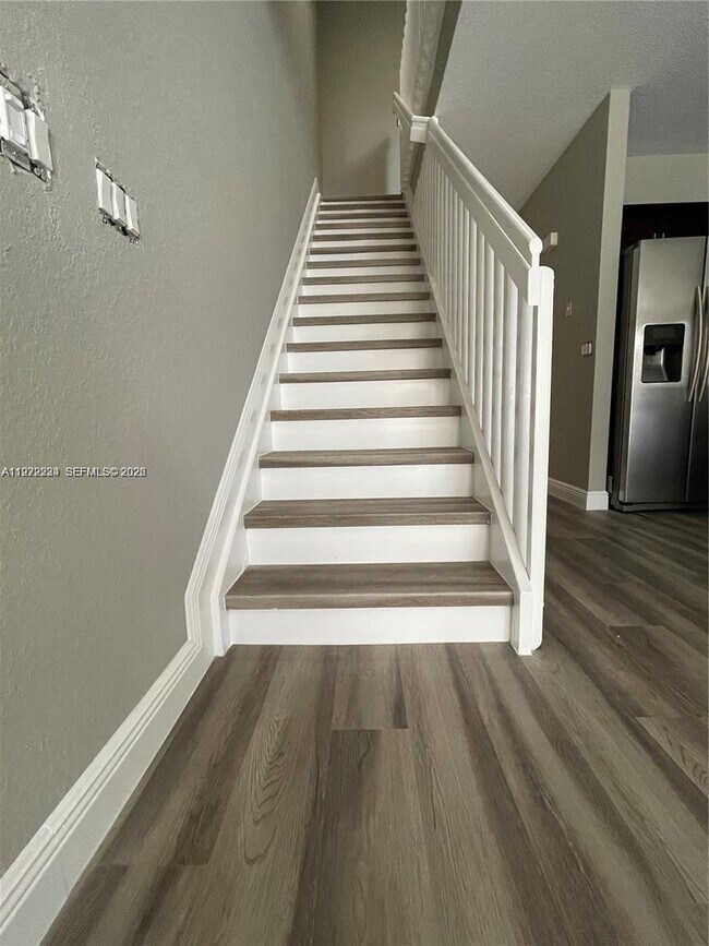 Foto del edificio - 7941 Catalina Cir