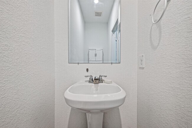 Foto del edificio - 31622 Whittis Hl Wy