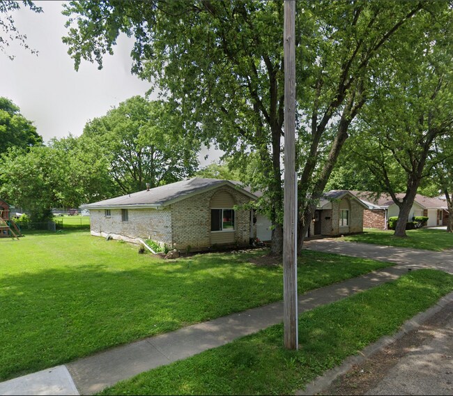 Building Photo - 43 Teri Dr