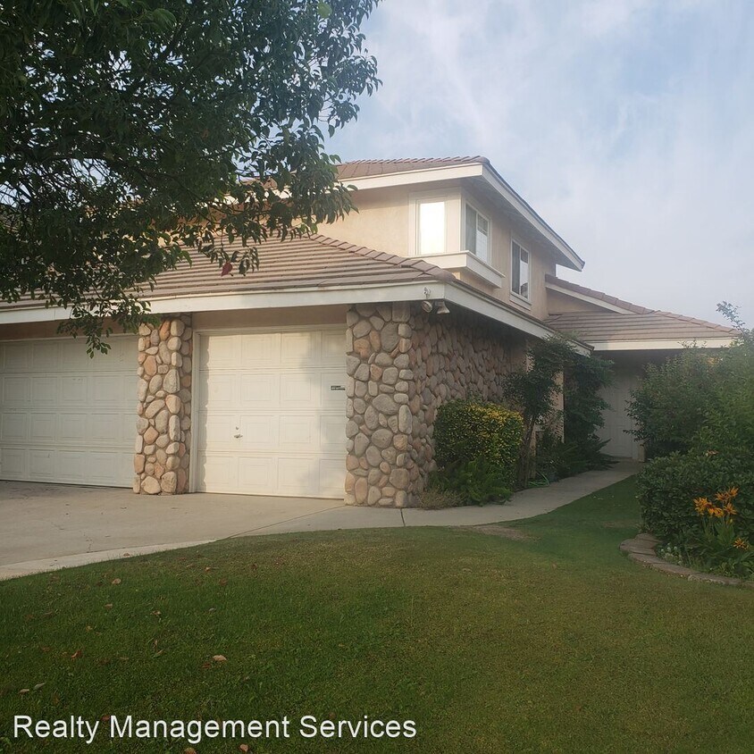 Primary Photo - 5 br, 2.5 bath House - 3805 Leyburn