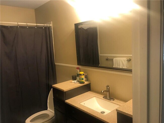 Foto del edificio - 4200 Sandy Acre Ln