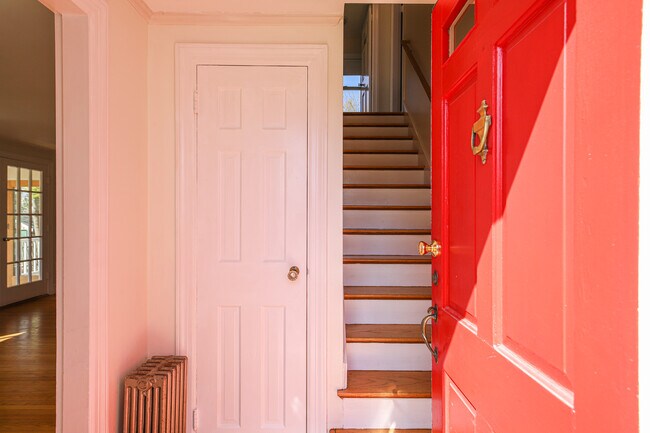 Foto del edificio - 31 Andrews Ave