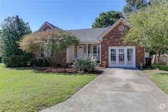Building Photo - 450 Supplejack Ct