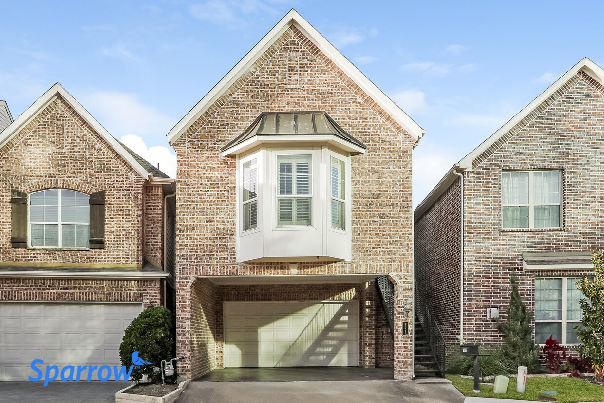 18167 Frankford Lakes Circle Townhome Rentals in Dallas TX