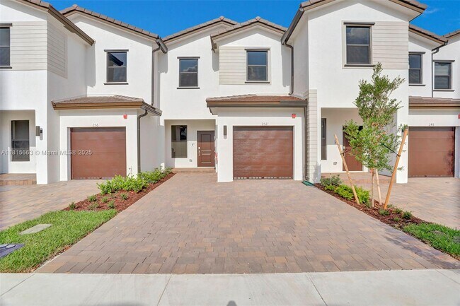 Building Photo - 252 SW 159th Terrace