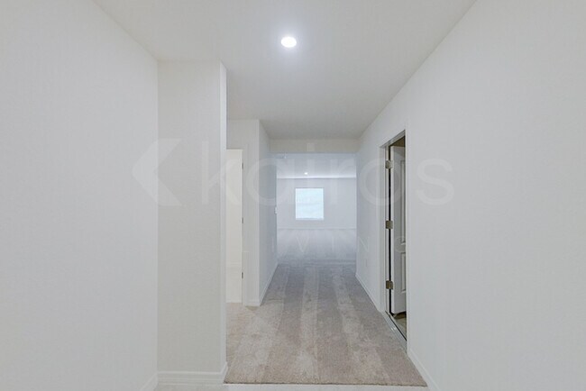 Building Photo - 1304 Congress Ave