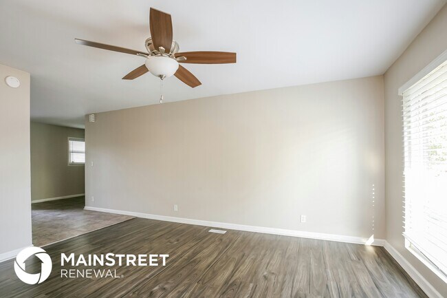 Foto del edificio - 8605 Catalina Dr