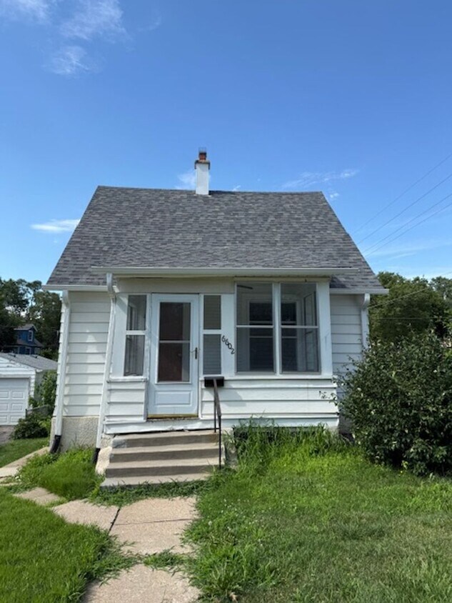 Primary Photo - Comfortable Corner-Lot with Main Floor Pri...