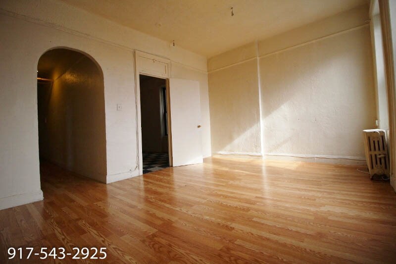 Primary Photo - 156 Vernon Ave
