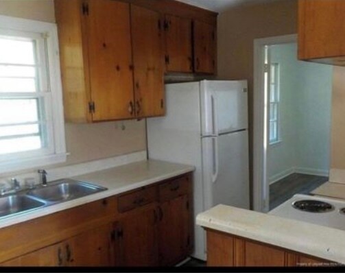 Foto del edificio - 1714 Martindale Dr