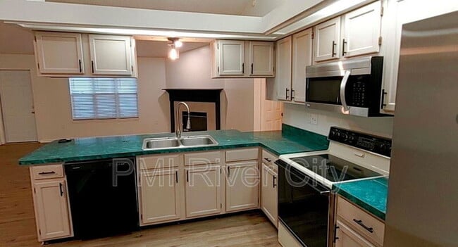 Building Photo - 8502 Starbrite Court