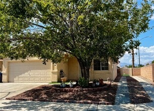 Building Photo - 7100 Village Shore Ct