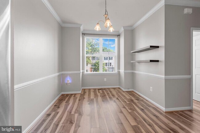Building Photo - 336 White Oak Way
