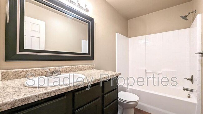 Foto del edificio - 1527 Brady Way