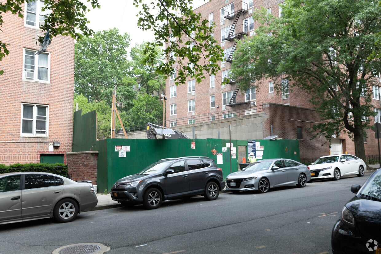 Foto del edificio - 2279 Barker Ave