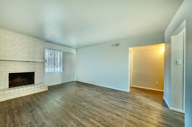 Building Photo - Connect on University Apartments