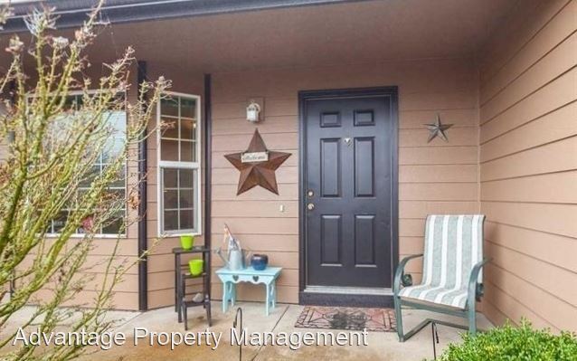 Building Photo - 3 br, 2 bath House - 3122 30th SE